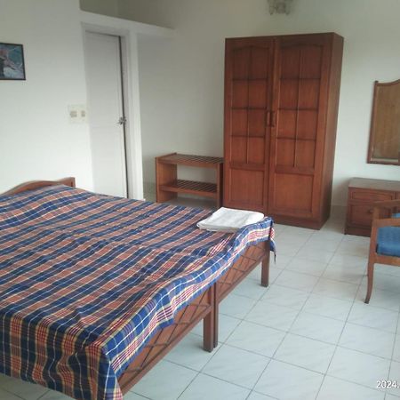 Camellia Heights 1&2 Bed and Breakfast Coonoor Exteriör bild