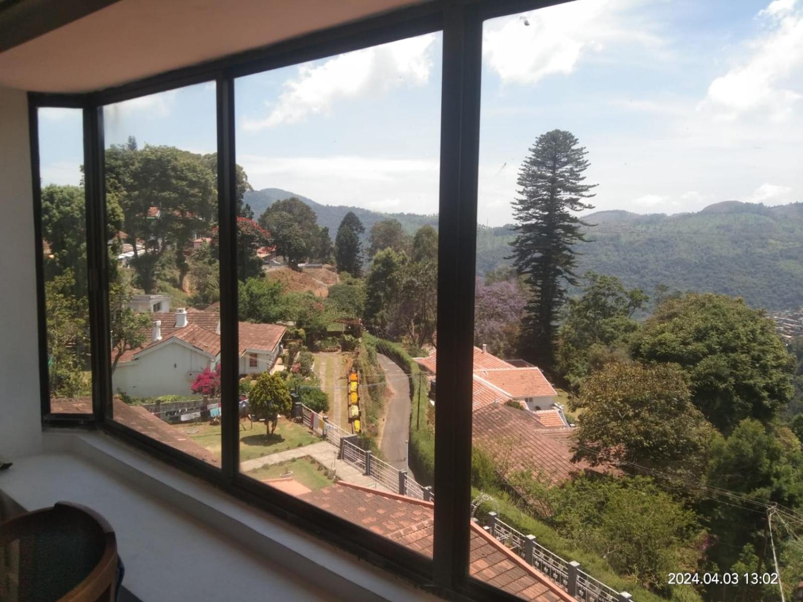 Camellia Heights 1&2 Bed and Breakfast Coonoor Exteriör bild